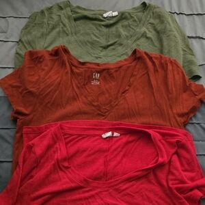 THREE Gap T Shirts - M TALL